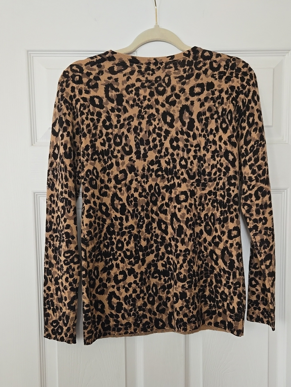NWT Charter Club Cashmere Brown and Black Leopard-Print Lightweight Sweater Top - Picture 4 of 6